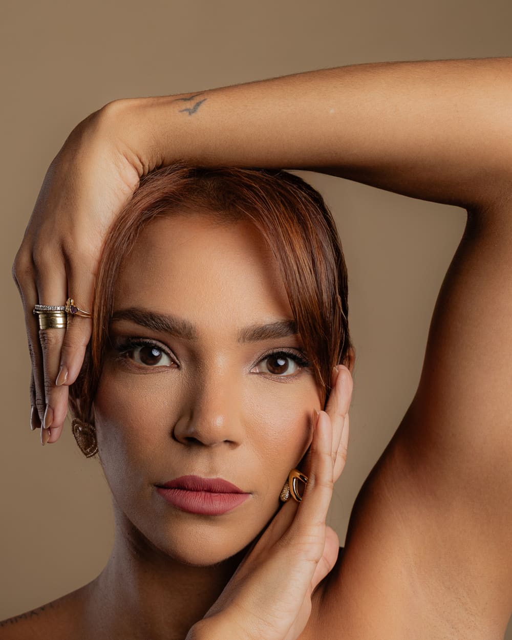 Retrato editorial, foco na qualidade da pele